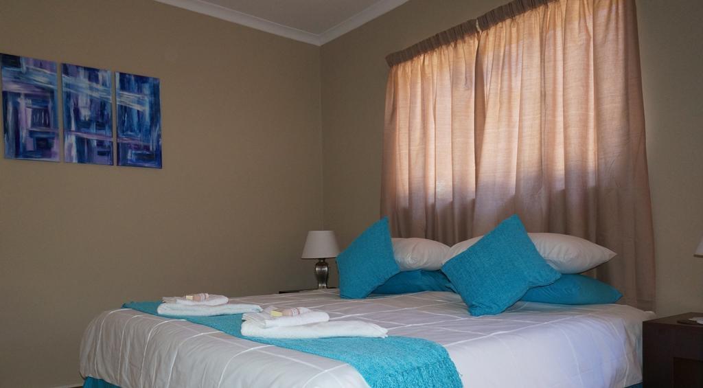 Mckala Guesthouse Kimberley Dış mekan fotoğraf