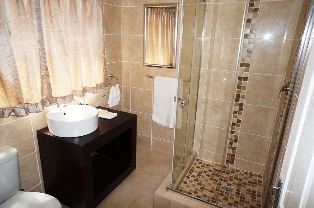 Mckala Guesthouse Kimberley Dış mekan fotoğraf