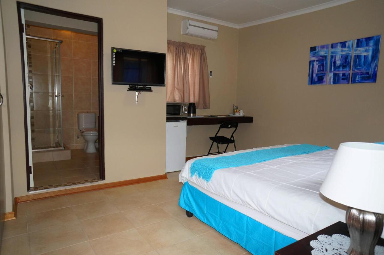 Mckala Guesthouse Kimberley Dış mekan fotoğraf